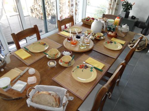 Food and beverages, Les chambres du Houmier in Rouvreux