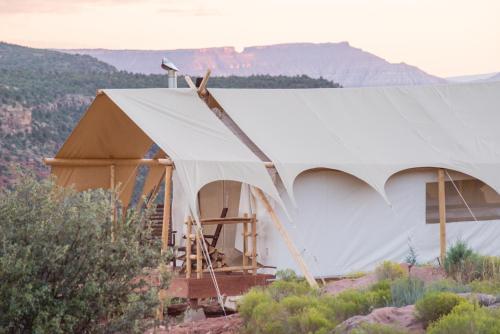 Under Canvas Zion Located in Virgin, Under Canvas at Zion is a perfect starting point from which to explore Virgin (UT). The property offers guests a range of services and amenities designed to provide comfort and conv