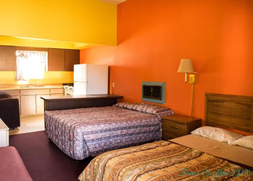 Bloomfield Motel - image 7