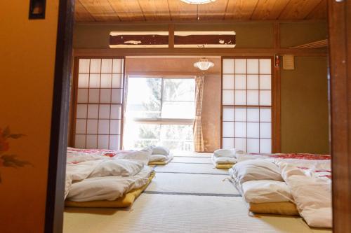 柏屋旅館<シェアハウス&ゲストハウス> Room Type - Japanese-Style Quadruple Room 柏屋旅館<シェアハウス&ゲストハウス> Room Type - Japanese-Style Quadruple Room