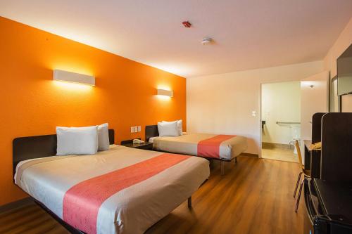 Motel 6-Savannah GA - Midtown - image 8