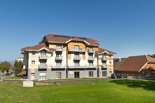 Villa Thermae Thonon-Les-Bains - Hôtel - Thonon-les-Bains