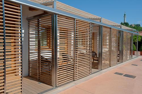 Tre Merli Beach Hotel - Tap to explore photos