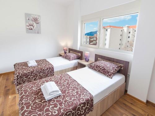 Three-Bedroom Apartment image 10