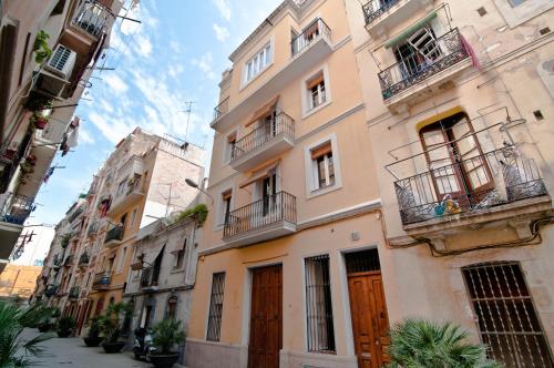 Barceloneta Suites Apartments Market 4