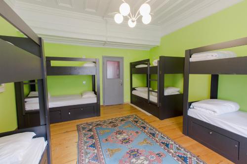 Cheers Hostel Room Type - Bunk Bed in Female Dormitory Room  