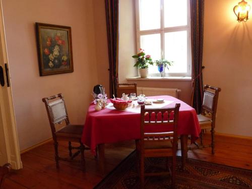 Létesítmények, Schloss Triestewitz in Arzberg