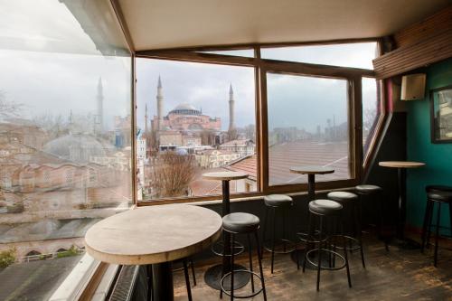 Cheers Hostel - image 2