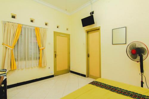 Griya Batik Giri Sekar Homestay photo 4