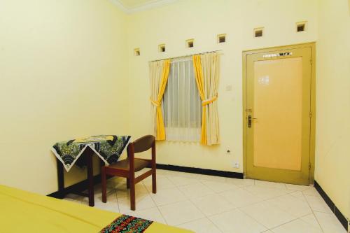 Griya Batik Giri Sekar Homestay photo 2