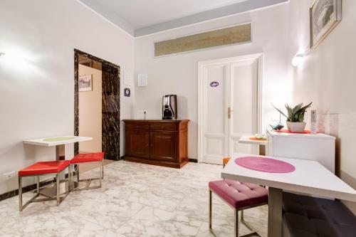2 Passi Al Colosseo B&B, Řím (fotografie 7)