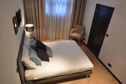 Romantic ground floor suite in Pijp near Sarphatipark, Амстердам (фото 9)