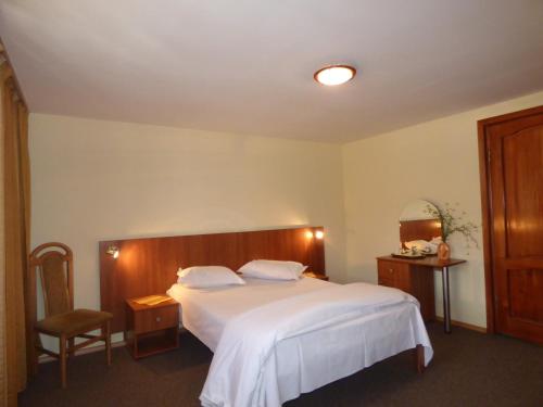 Gura Padurii in Poiana Tapului