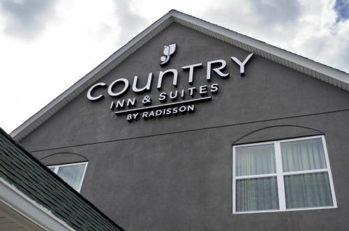 Country Inn & Suites by Radisson, Ithaca, NY