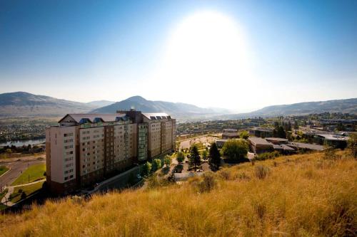 Residence & Conference Centre - Kamloops - Hotel
