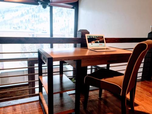 Vail View Loft - Slope-view condo, free bus for quick access to Vail Village thumb 3