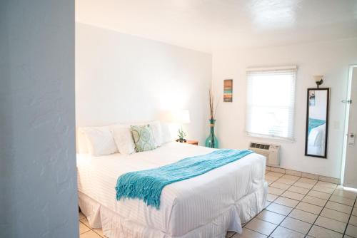 The Patriots Boutique Motel - image 7