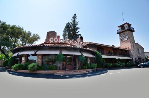 入口, 帕索羅布林斯酒店 (Paso Robles Inn) in 帕索羅布爾斯(CA)