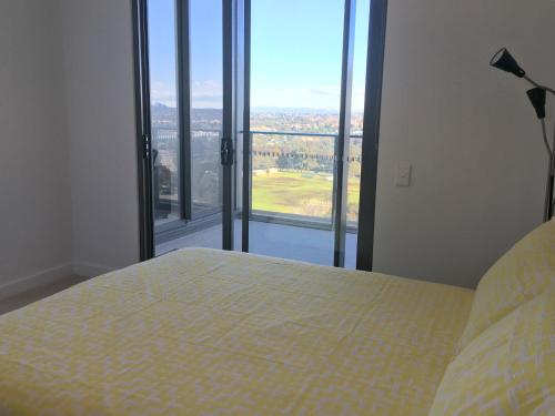 Panoramic views in luxurious brand new apartment - main image
