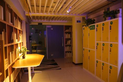 Wuhan Worry-free Capsule Hotel in Wuhan