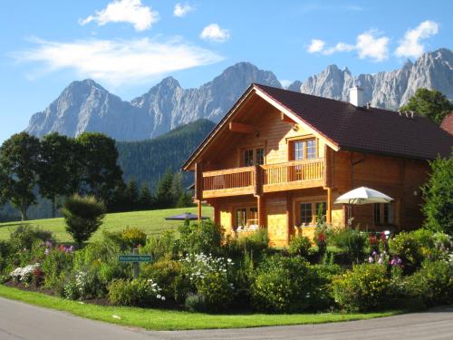 BLOCKHAUS ROYER (Ramsau am Dachstein)