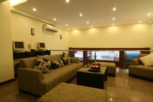 Eliana Ruby Hotel & Travel – Hanoi