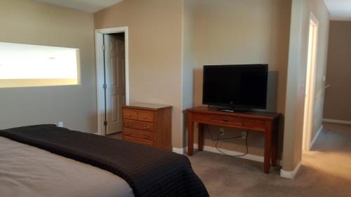 3 Bedroom condo in Mesquite #450 - image 7