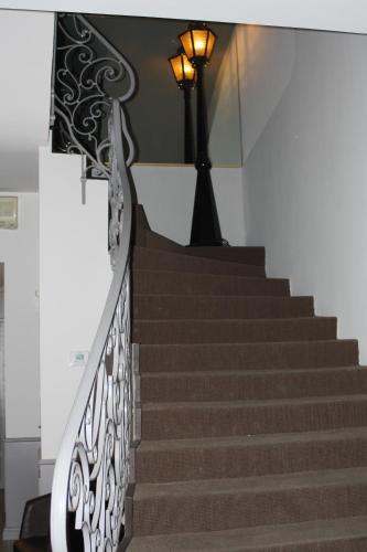 Logis Hotel du Midi - image 3