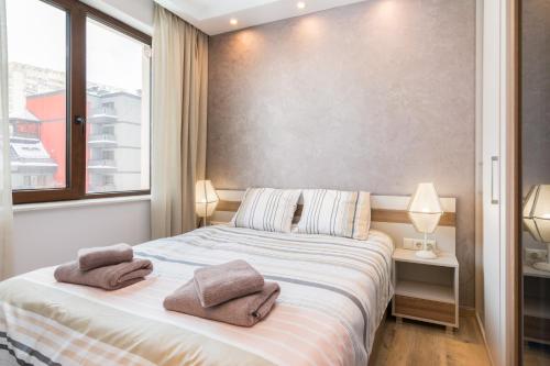 M&M Modern & Multifunctional One Bedroom Apartment by Flat Mаnager, Sofia (photo 4)