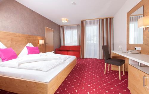 Double Room image 5