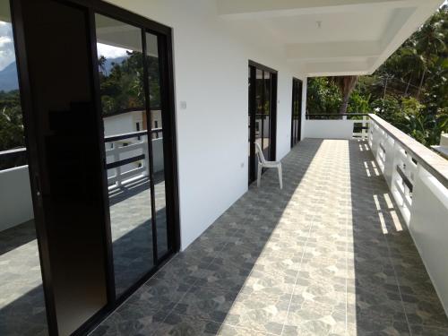 Balcony/terrace, Jalyn's Resort in Palangan