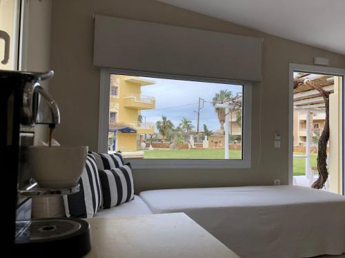 Parthenis Hotel & Suites - image 4