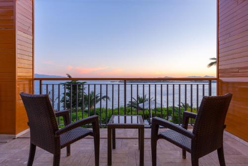 شرفة/ تراس, منتجع كيفالوكا ألترا شامل الكل (Kefaluka Resort Ultra All Inclusive) in أكيالار