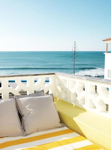  Yellowfin Cabin 1 in Ericeira