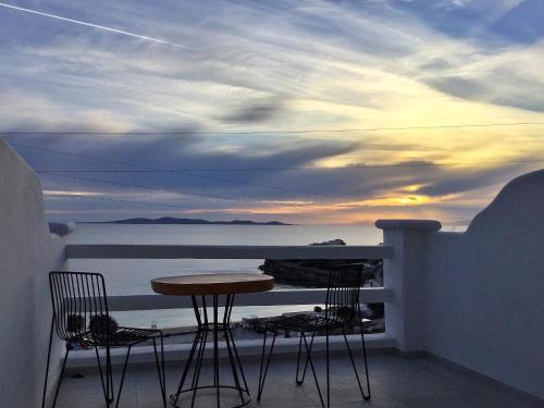 Villa Elina suites and more - image 4
