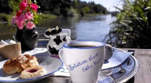 Bradtom Slusscafe & Stugor in Norrkoping City Center