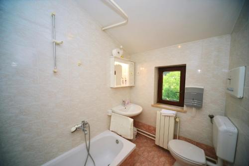 Apartments and Rooms Lago Rupa - image 5