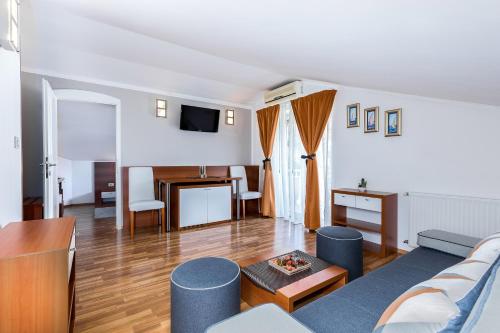 Villa Nada - image 9