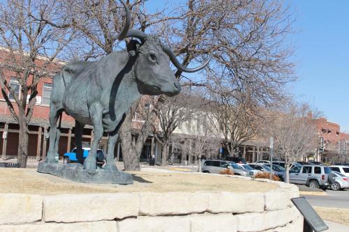 Wyatt Earp Hotel - image 7