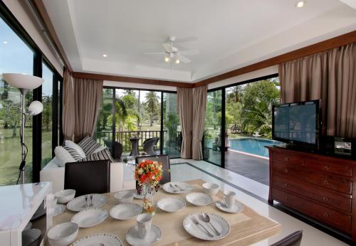 Racha Island Resort in Racha Island