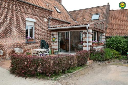 숙소 외관, La ferme de la vallée (La ferme de la vallee) in 공항