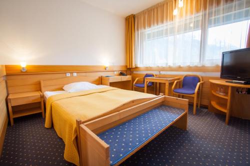 Hotel Špik - image 5