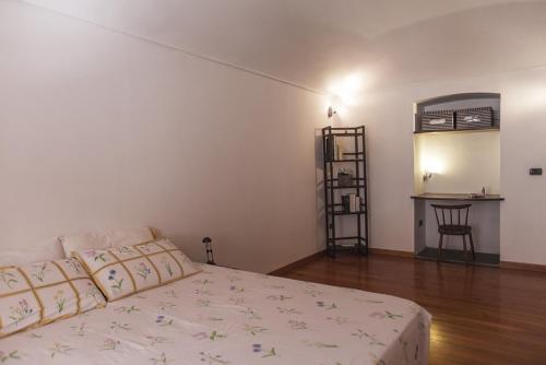 Monikapsa, Torino (foto 6)
