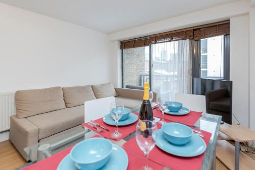 London City Flat, , London