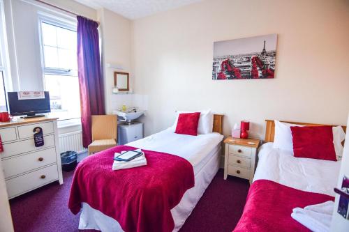 Eastbourne Reymar - image 14