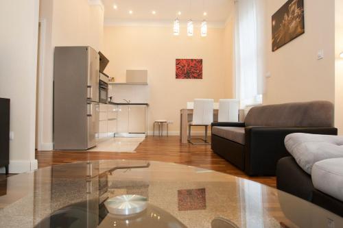 Anna Apartment - image 13