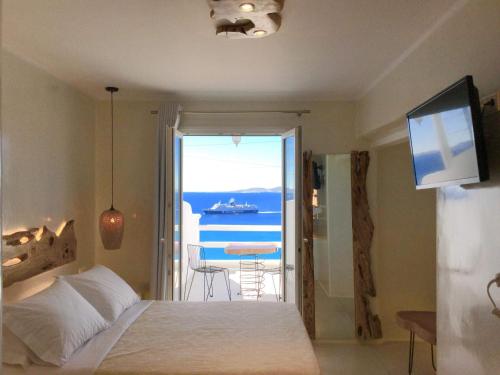 Villa Elina suites and more - image 7