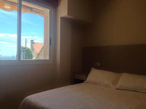 2 bedrooms, 4 beds