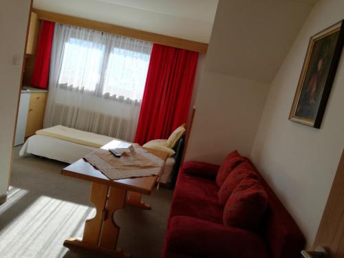 Landgasthof Hubertusstubn - image 10