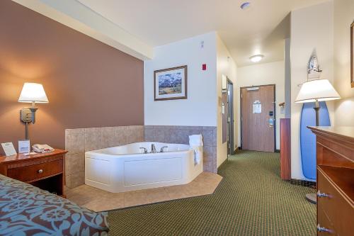 Days Inn by Wyndham Manitou Springs image 16